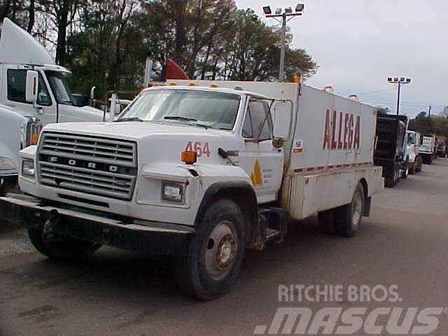 Ford F700 Cisternové nákladné vozidlá