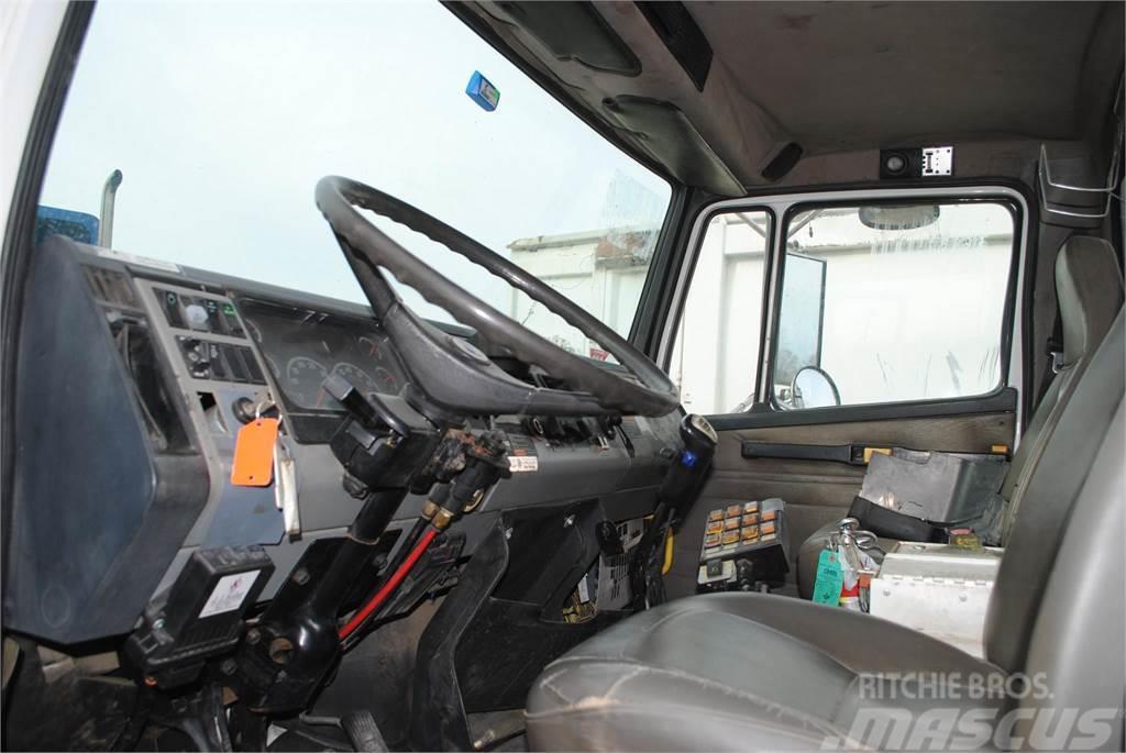 Freightliner FL80 Autožeriavy, hydraulické ruky