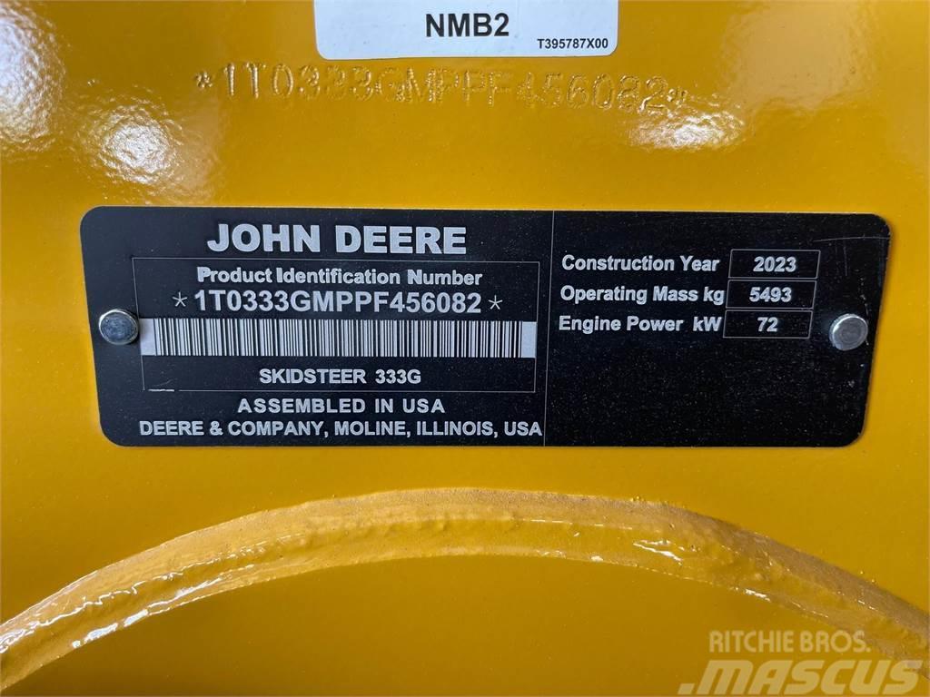 John Deere 333G Šmykom riadené nakladače