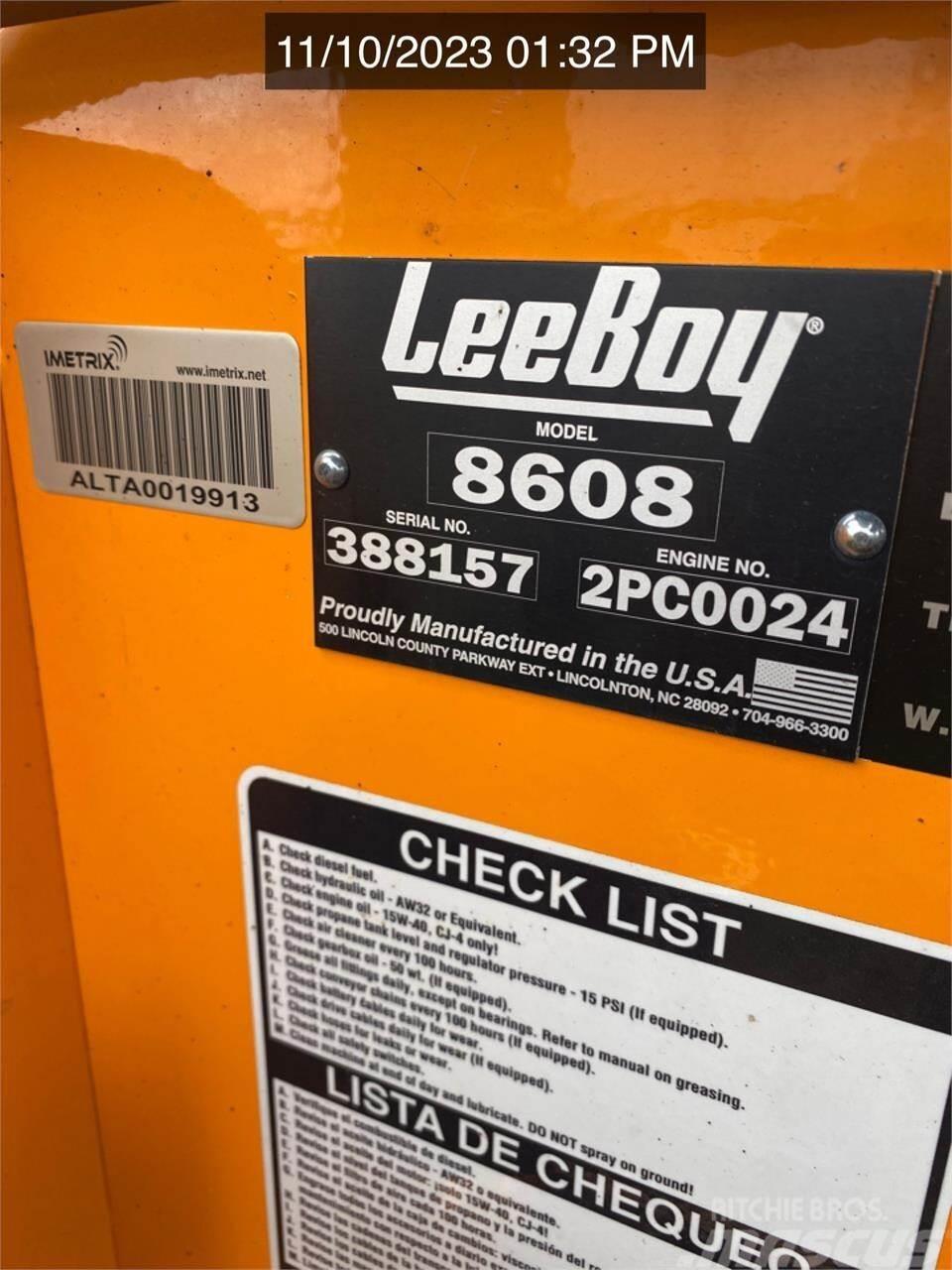 LeeBoy 8608 Finišéry