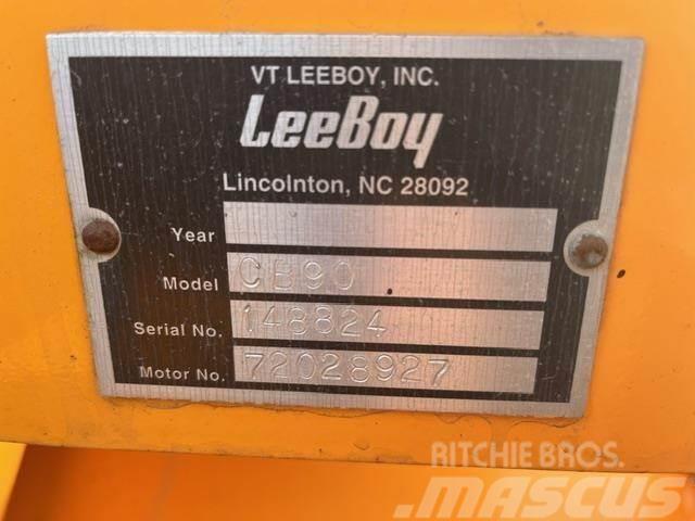 LeeBoy CB90 Zametacie stroje