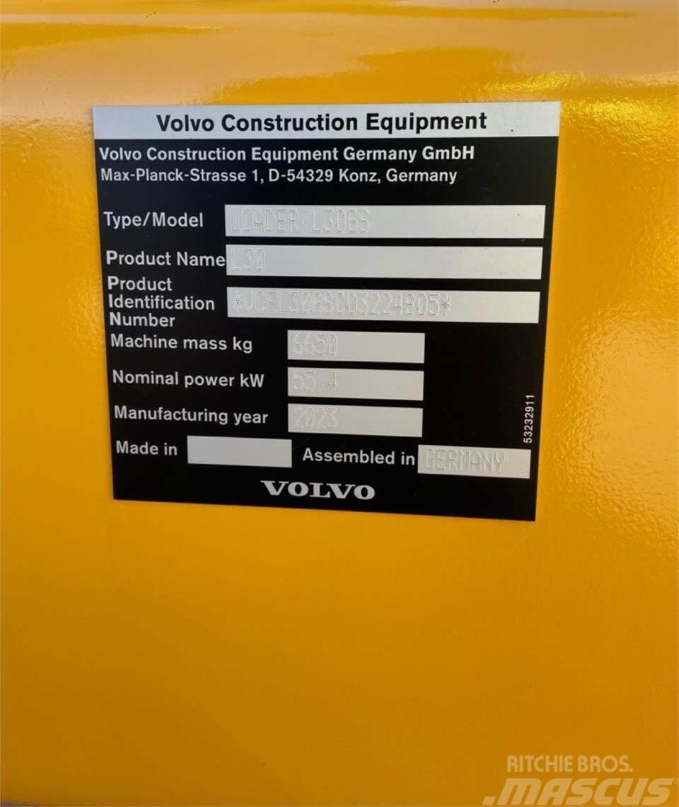 Volvo L30GS Kolesové nakladače