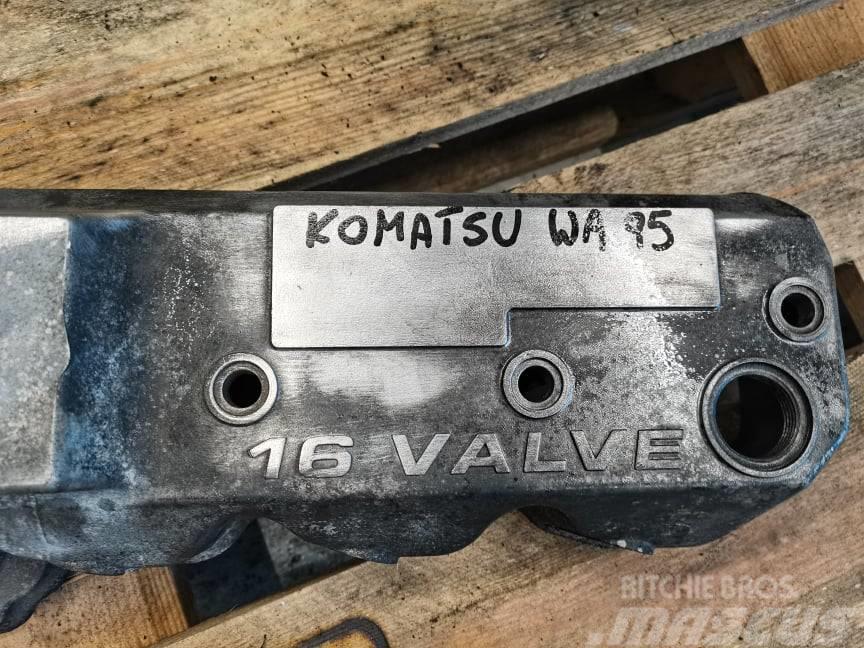 Komatsu WA .... {Komatsu 4D98E} block engine Motory