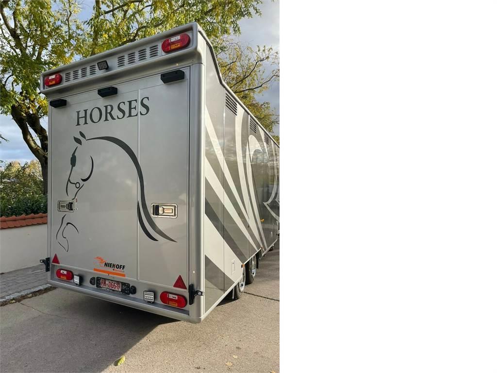 Blomenröhr / Niehoff 4-5 Pferde und Wohnung Návesy na prepravu zvierat