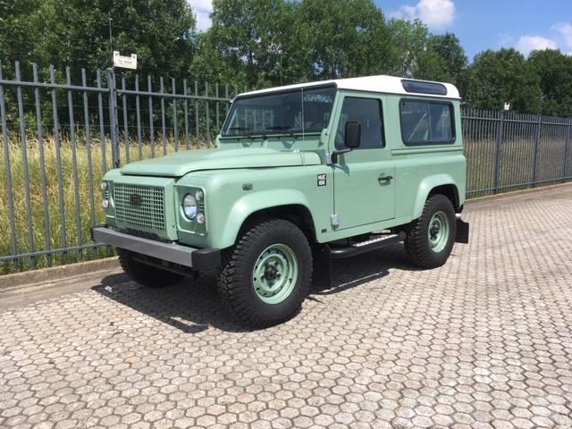 Land Rover Defender Heritage HUE only 1000 km with CoC Automobily