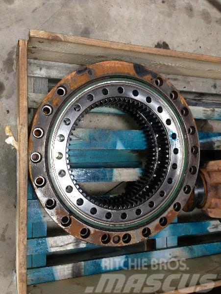 John Deere Timberjack 1710 / 1710D / 1470D boggie bearings Prevodovka