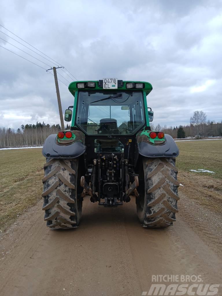 Valtra T 180 Traktory