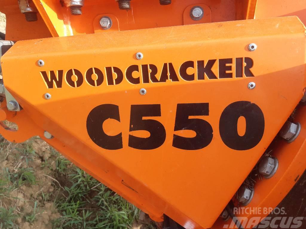  Woodcracker C550 Žatevné hlavy