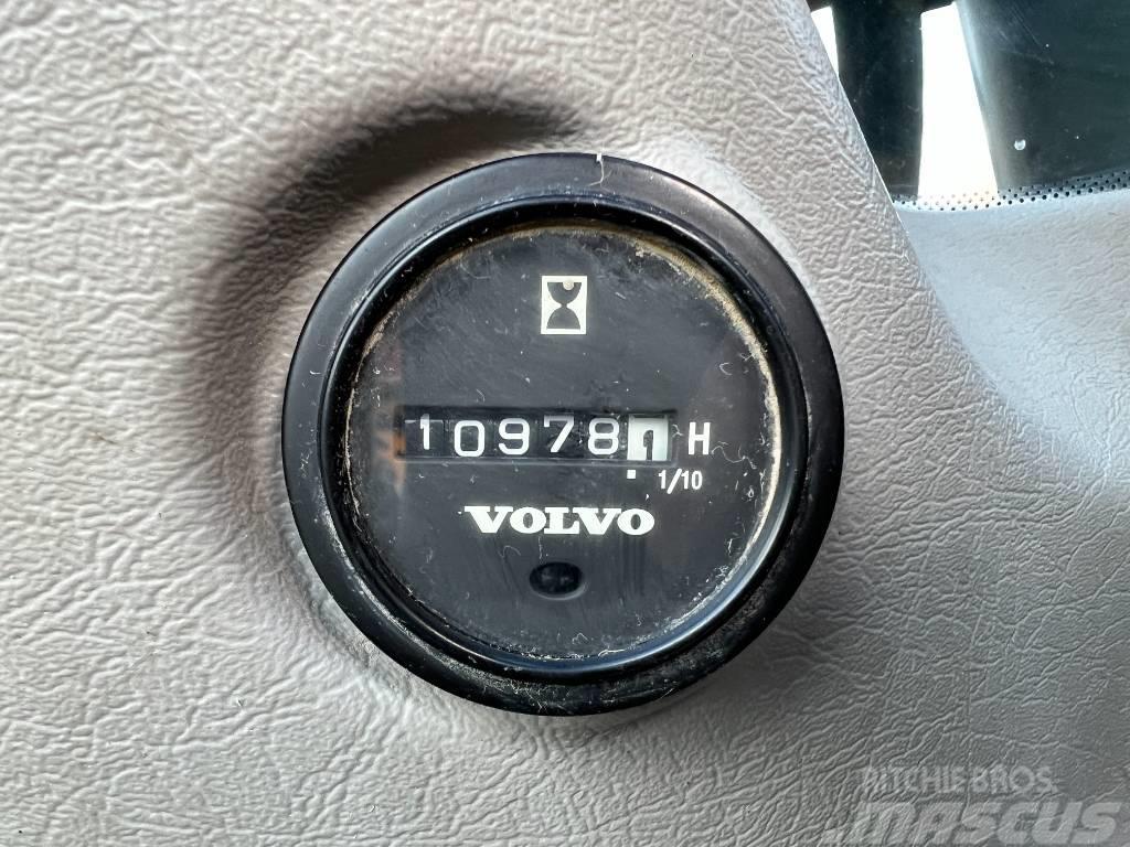 Volvo EW140D - Excellent Condition / Tilting Bucket Kolesové rýpadlá