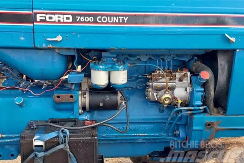 Ford County 7600 4WD With Rovic Front End Loader Traktory