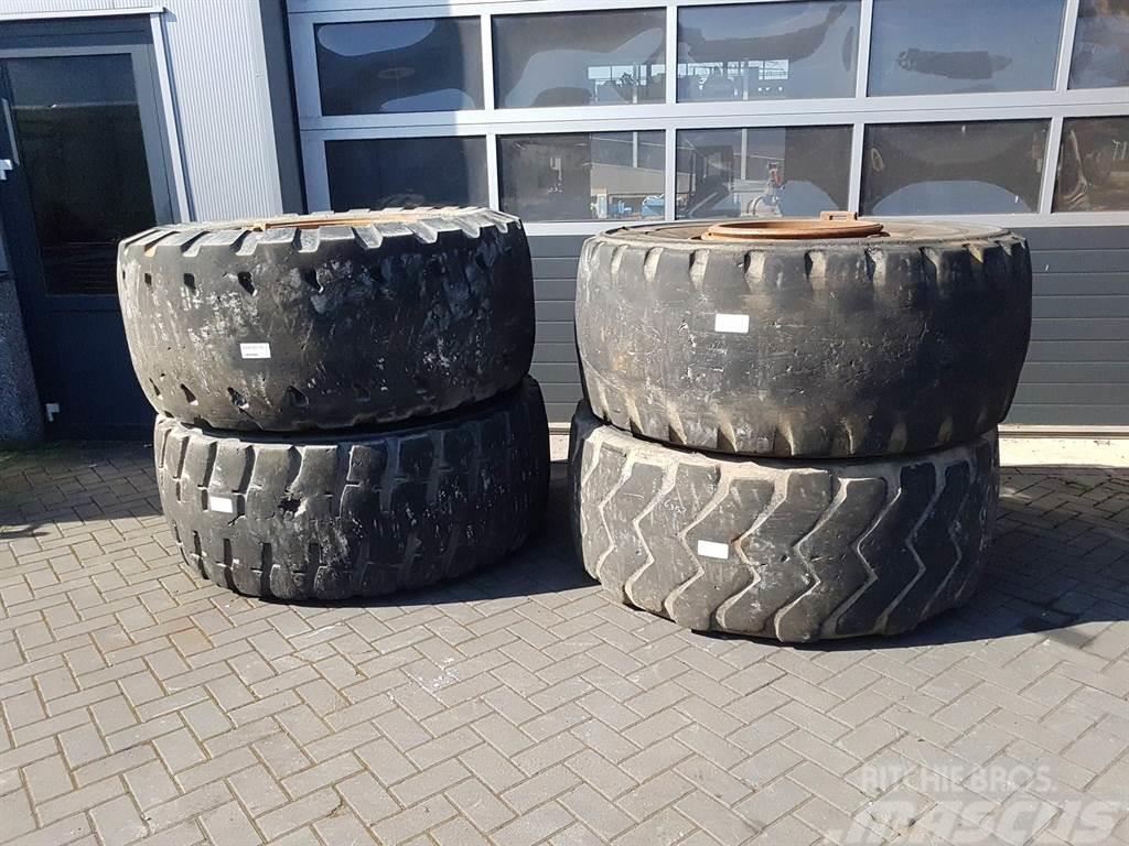 CASE 921C-Michelin 26.5R25-Tire/Reifen/Band Pneumatiky, kolesá a ráfiky