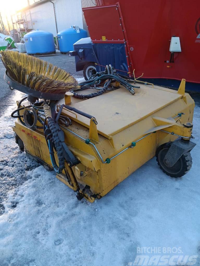 Rote Kauhaharja 1800 Ďalšie cestné a snežné stroje