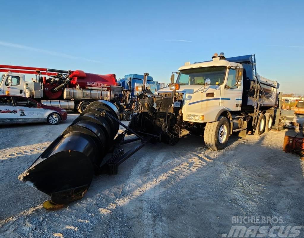 Volvo VHD Snow Plow Truck Snežné pluhy, predné snežné radlice