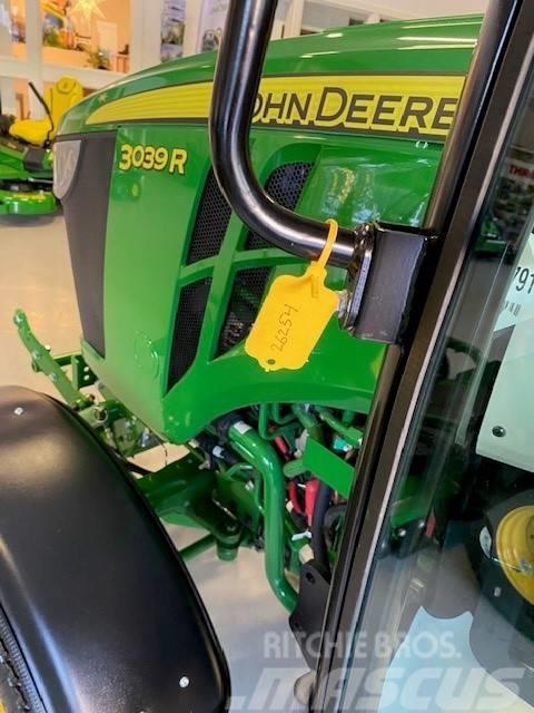 John Deere 3039R Kompaktné traktory