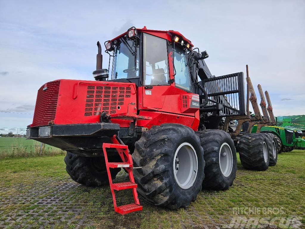 Komatsu 840.4 Lesné traktory