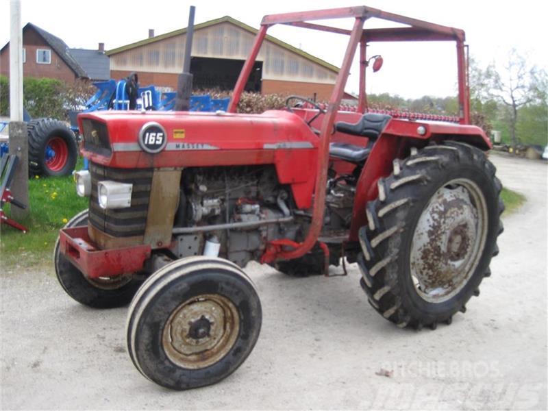Massey Ferguson 165 Traktory