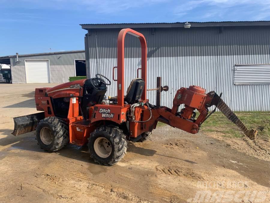 Ditch Witch RT45 Iné