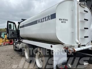 International Water Truck Cisterny na vodu