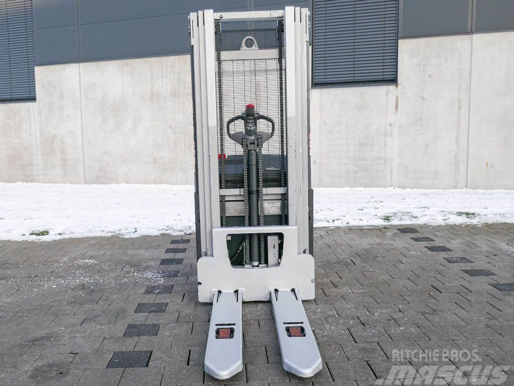 Still EXV 16i Ručne vedené vysokozdvižné vozíky