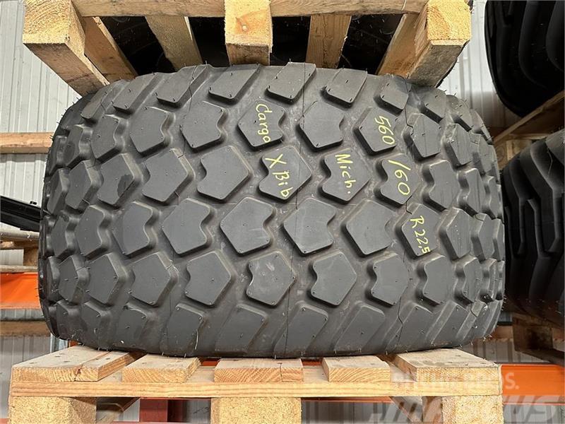 Michelin 560/60 R22.5 ** Nyt komplet hjul ** Pneumatiky, kolesá a ráfiky