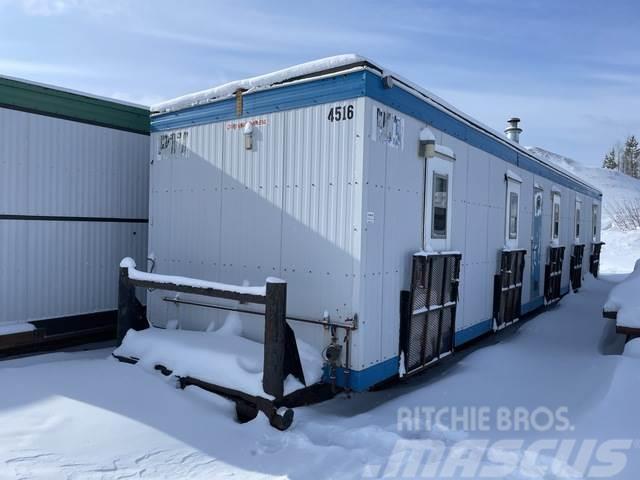  7 Unit 54 ft x 11 ft 6 in 25 Person Skid-Mounted M Stavebné bunky