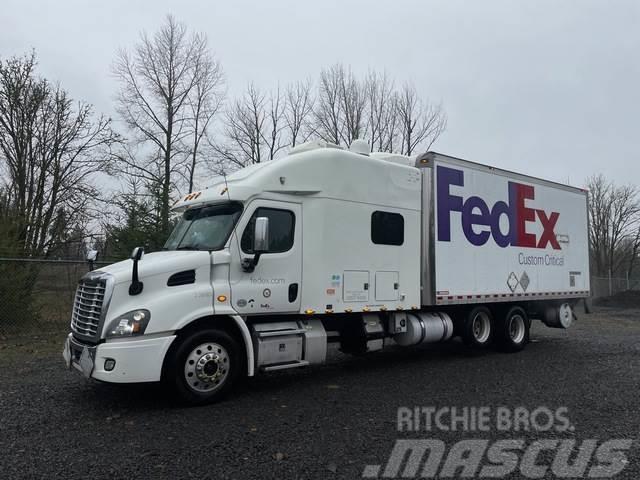 Freightliner Cascadia 113 Chladiarenské nákladné vozidlá