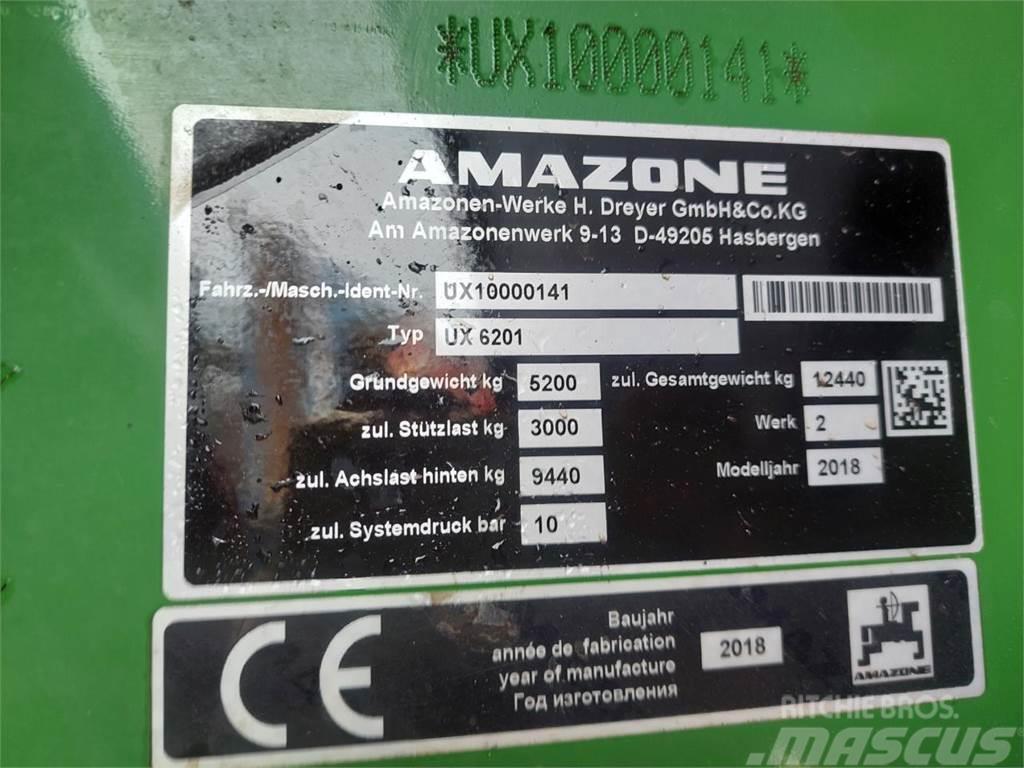 Amazone UX 6201 Super - 24-30-36m Ťahané postrekovače