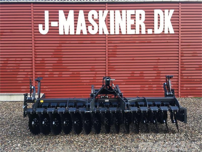 J-Maskiner IT-4000 med hydraulisk lift Tanierové brány