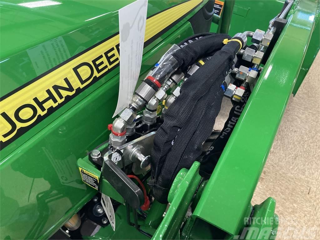 John Deere 1025R TLB Kompaktné traktory
