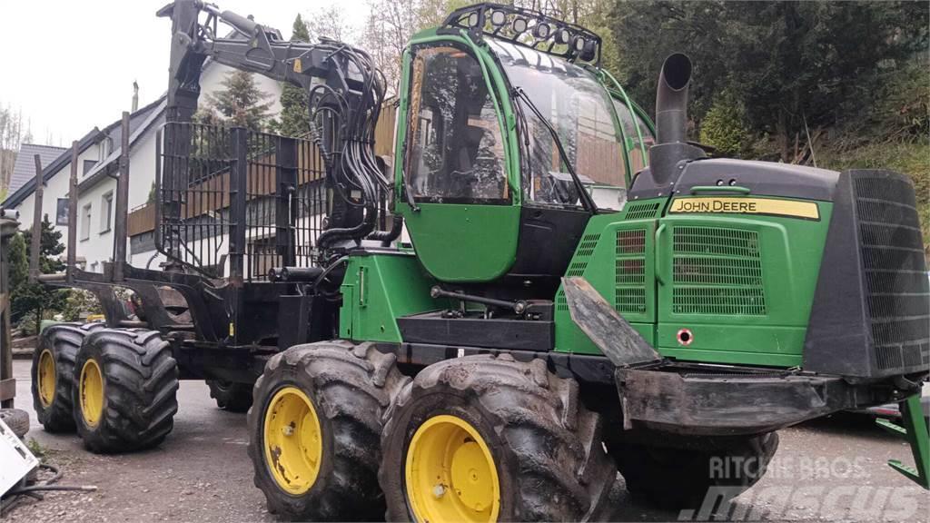 John Deere 1510E Lesné traktory