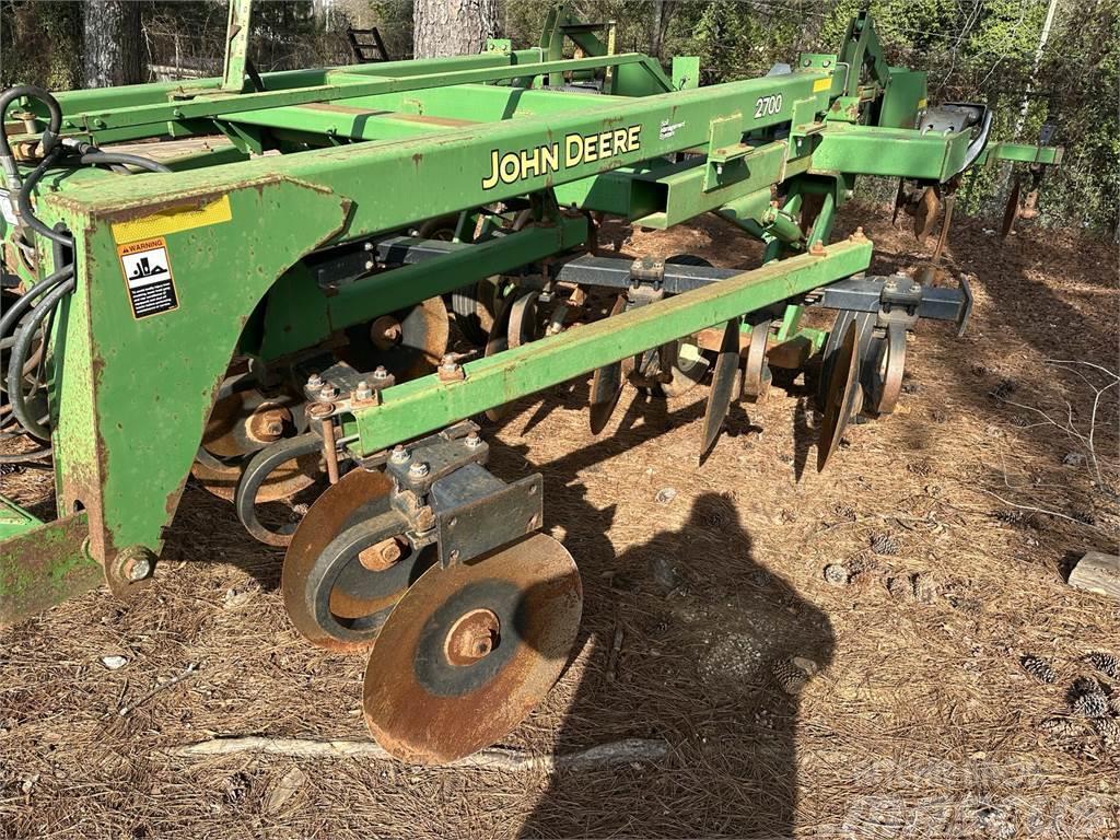 John Deere 2700 Ďalšie stroje na spracovanie pôdy a príslušenstvo