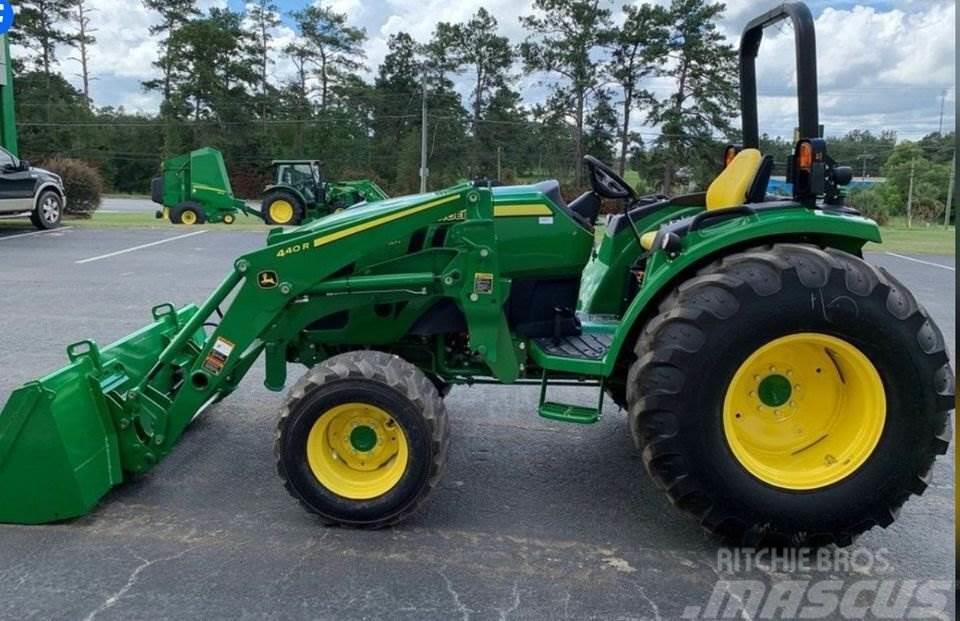 John Deere 4052M Kompaktné traktory