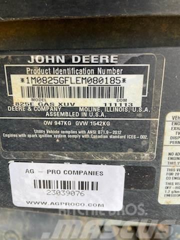 John Deere 825I S4 Úžitkové vozne