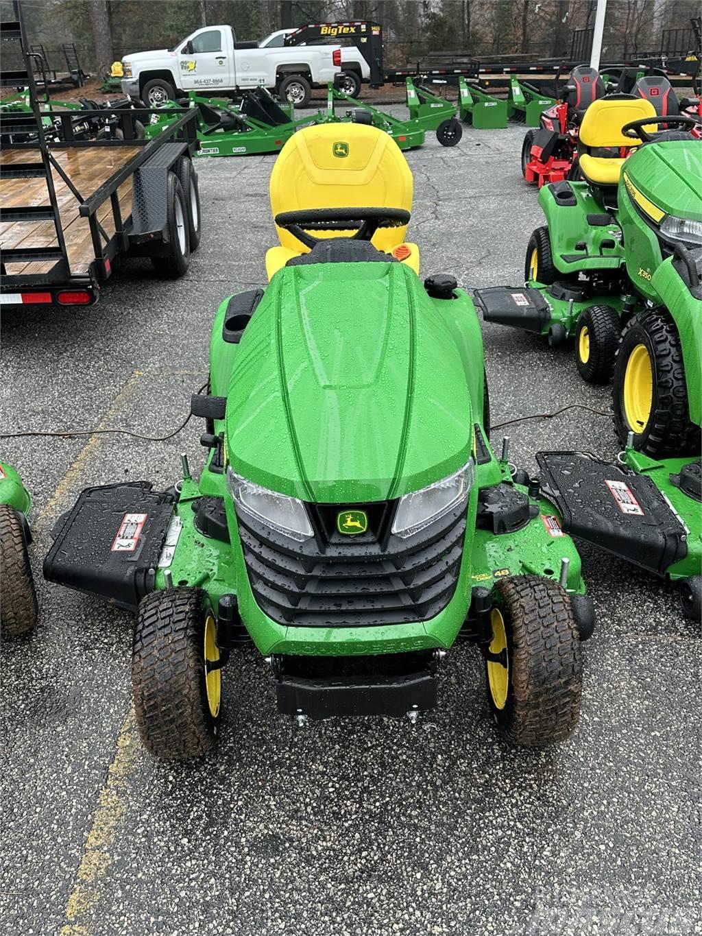 John Deere X390 Kompaktné traktory