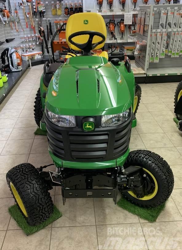 John Deere X739 Kompaktné traktory