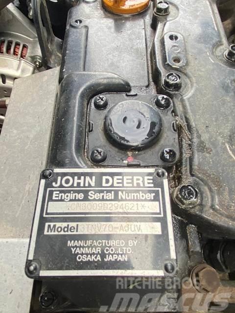 John Deere XUV 865M Úžitkové vozne
