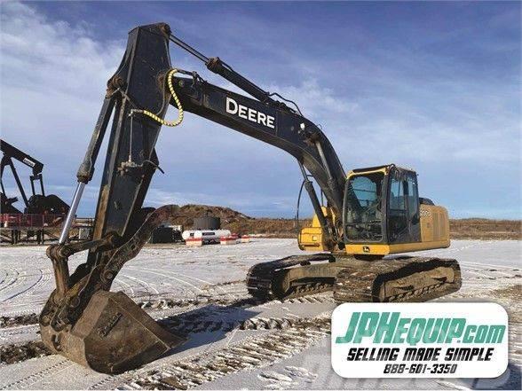 John Deere 200D LC Excavator Pásové rýpadlá