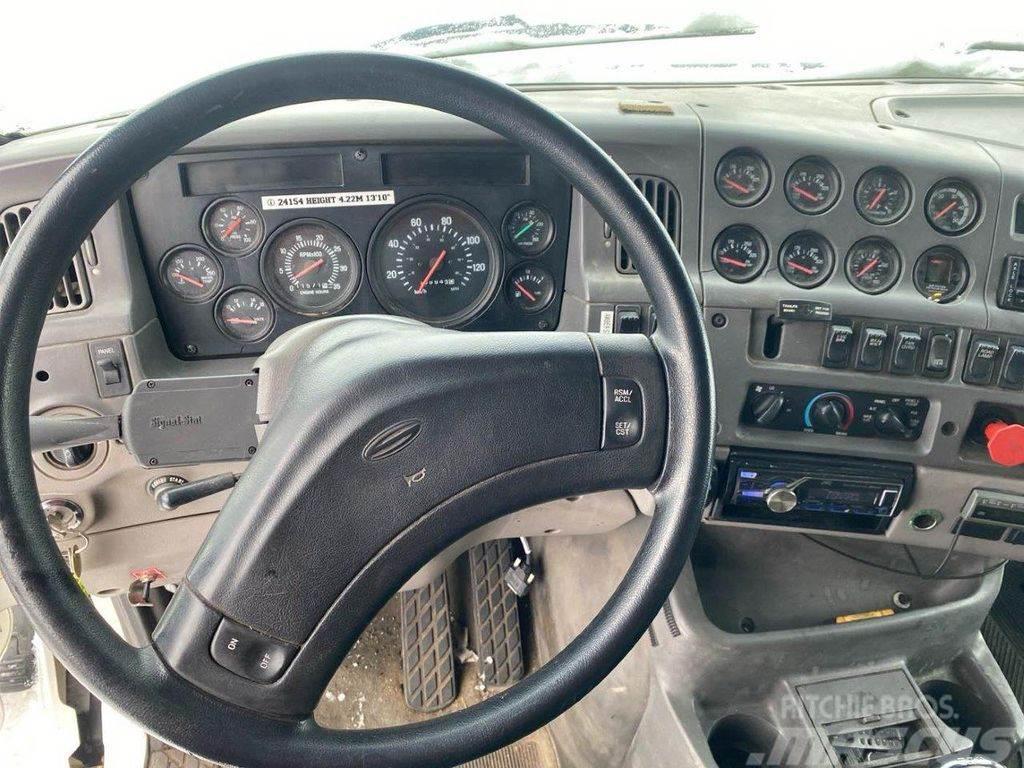 Sterling ST9500 Highway Truck Ťahače