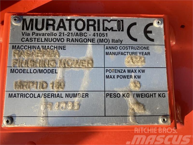 Muratori MRP1150 monteret med eurobeslag Kosačky namontované a ťahané