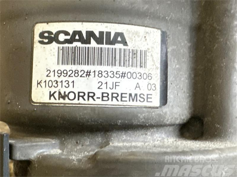 Scania  TRAILER CONTROL MODULE 2199282 Radiátory