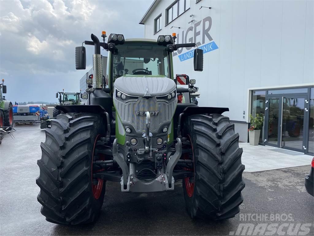 Fendt 942 Vario Profi+ (MY21) Traktory