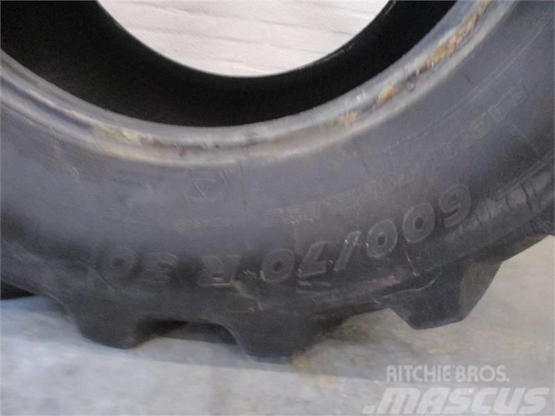 Michelin 600/70 R30 MACH X BIB brugte dæk Pneumatiky, kolesá a ráfiky