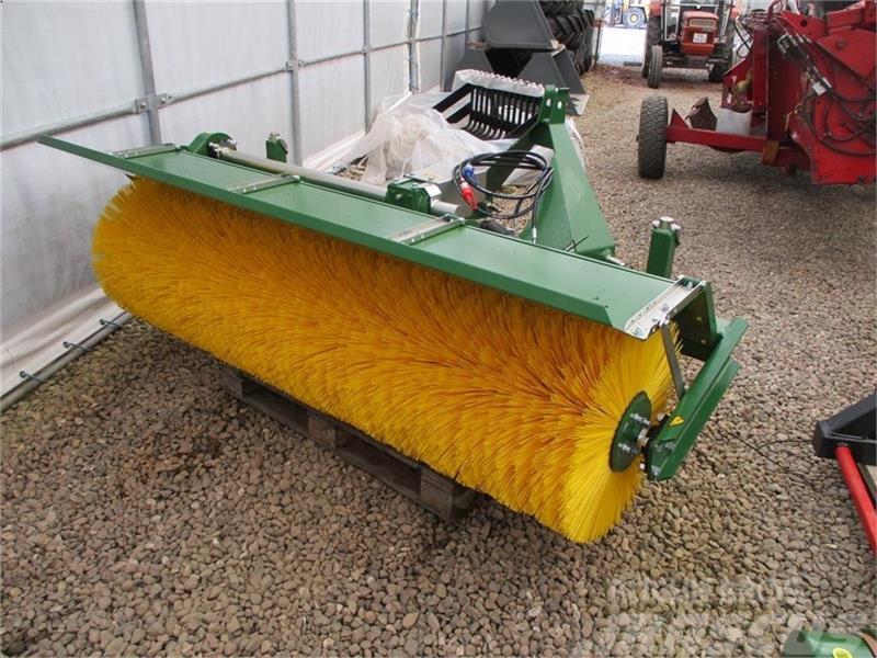 Thyregod TK 2300 NY kost med hydraulisk sving og PTO-træ Ďalšie príslušenstvo traktorov