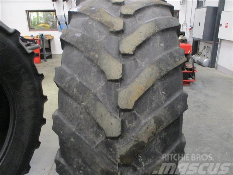 Trelleborg 650/65R38 TM800 1 stk dæk som lige er afmonteret f Pneumatiky, kolesá a ráfiky