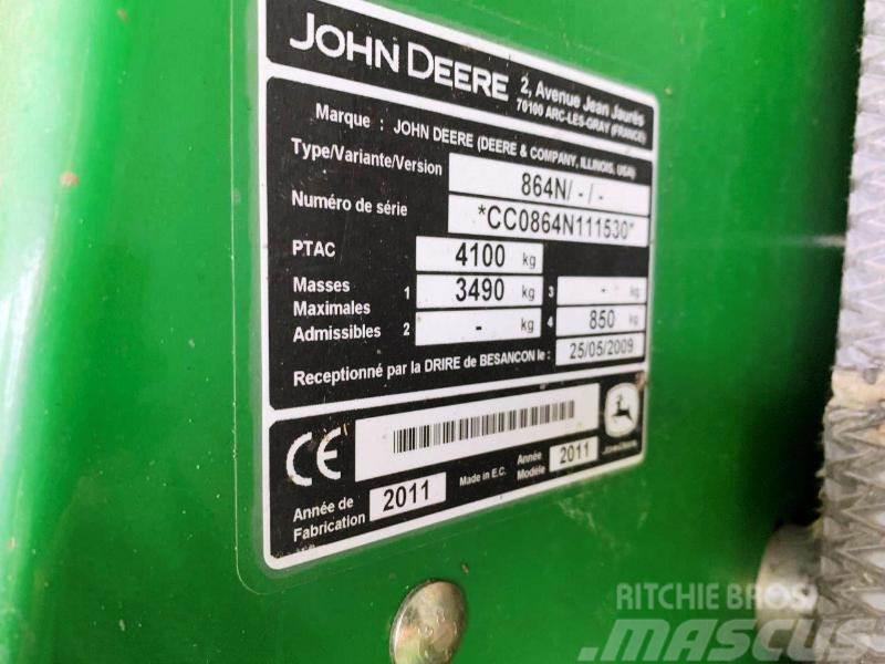 John Deere 864 Lisy na okrúhle balíky