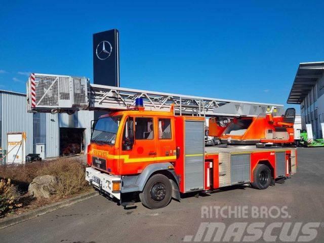 MAN 15.284LC Metz DLK 23-12 Feuerwehr Drehleiter Ďalšie nákladné vozidlá