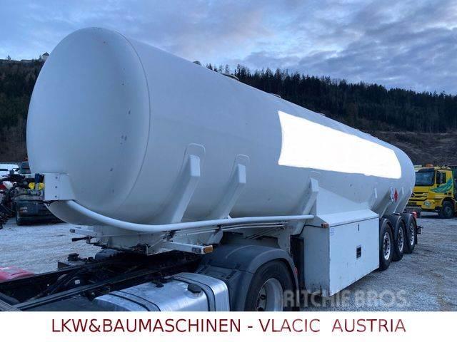 Schwarzmüller Benzin / Diesel 43.000 l 5kamm, Pumpe Cisternové návesy