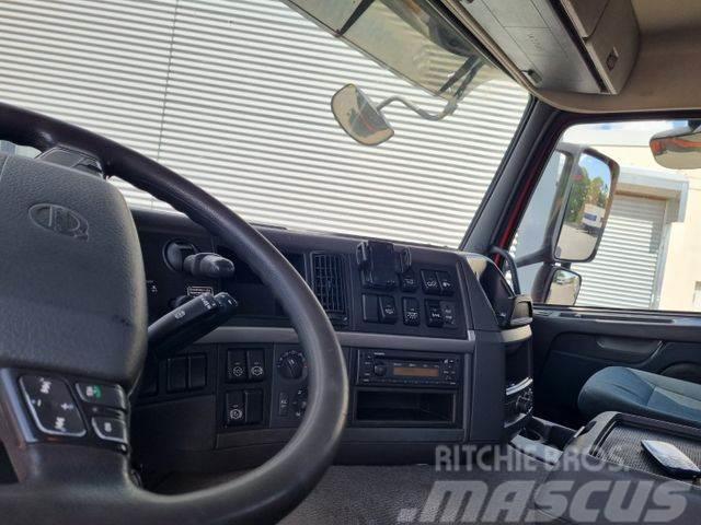 Volvo FM 330 6x2 Pritsche Kran Plošinové nákladné automobily/nákladné automobily so sklápacími bočnicami