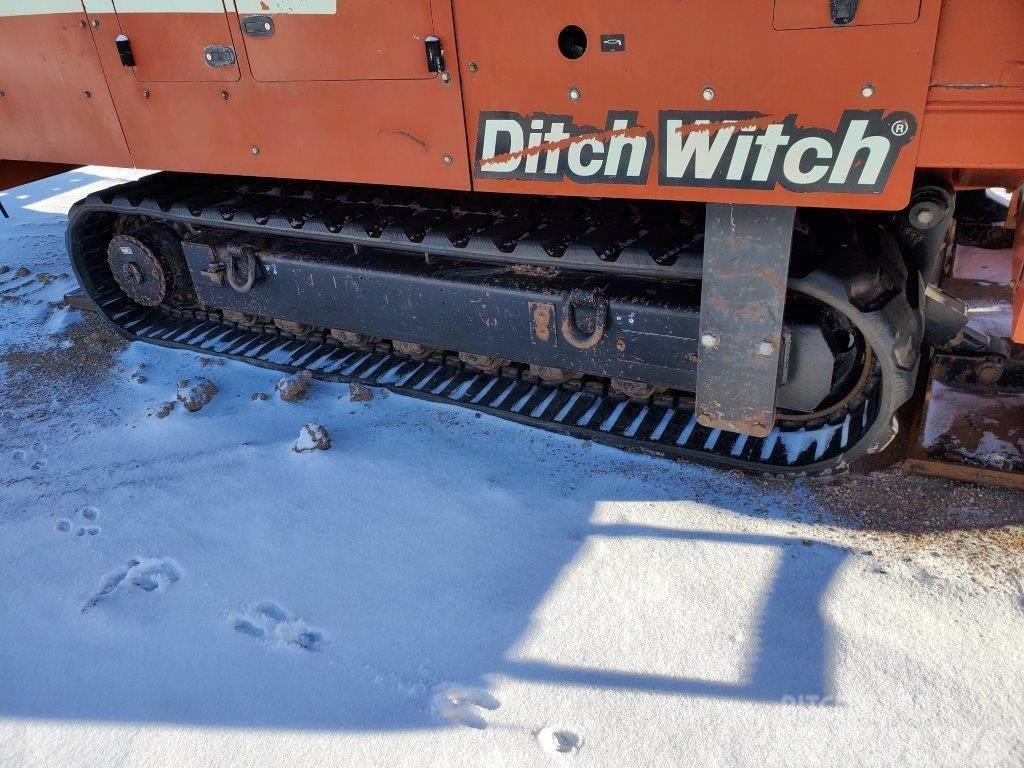 Ditch Witch JT8020 MACH 1 Horizontálne vŕtacie zariadenie