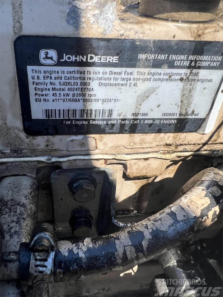 John Deere 4024TF279A Motory